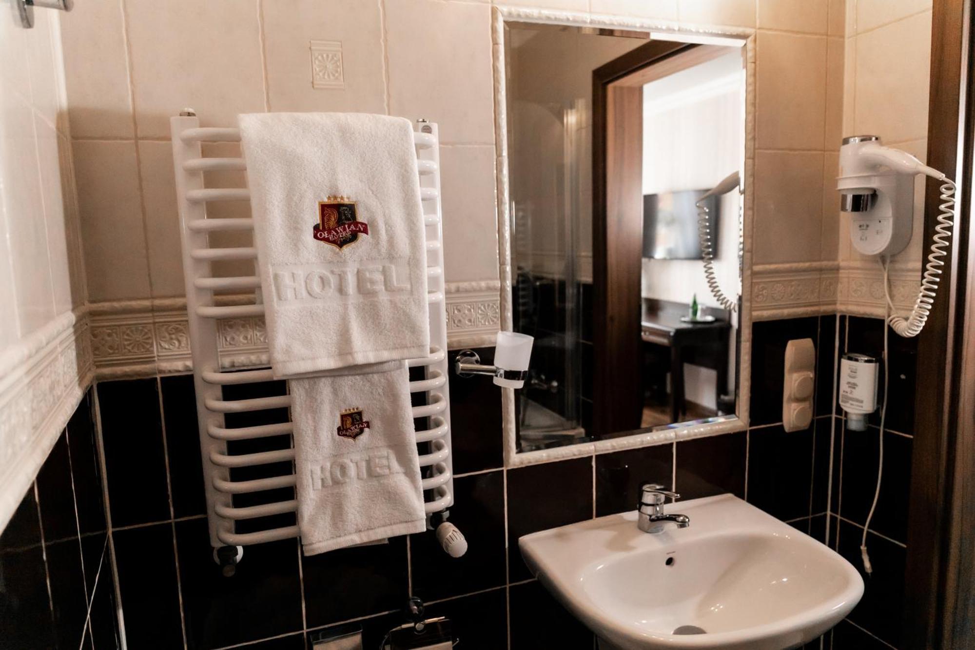 Olawian Hotel Oława Buitenkant foto